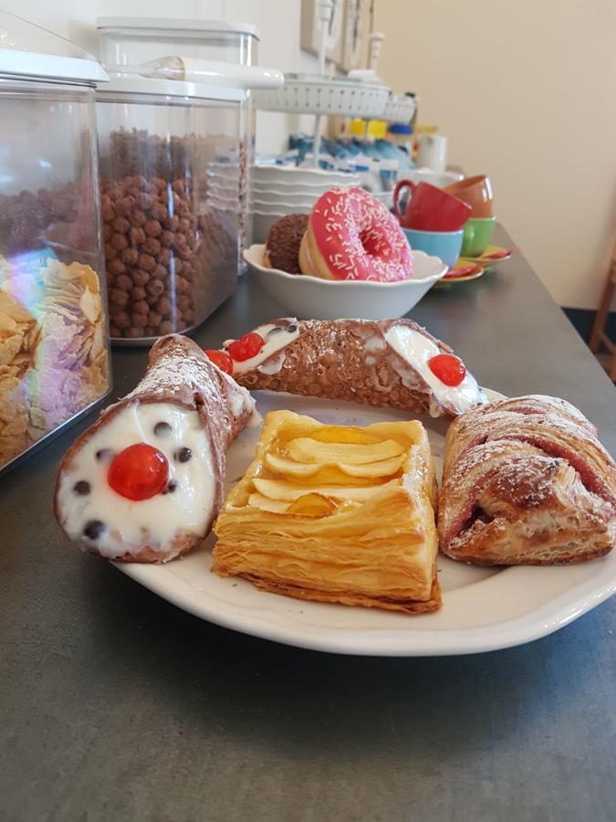 Le Stanze Del Capotreno Bed & Breakfast Багерия Екстериор снимка